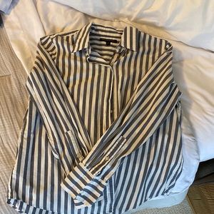 Banana Republic blue striped dress shirt - small